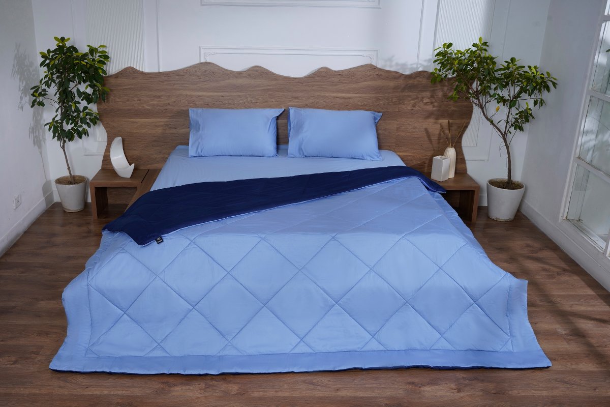 All Season Pure Cotton Reversible Comforter 300 TC Midnight Navy & Bel Air Blue