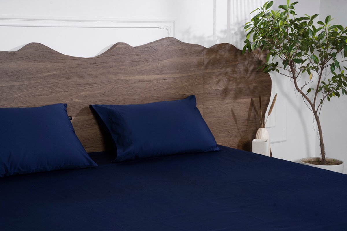 Luxury-Cotton-Solid-Fitted-Bed-Sheet-525-TC-Midnight-Navy