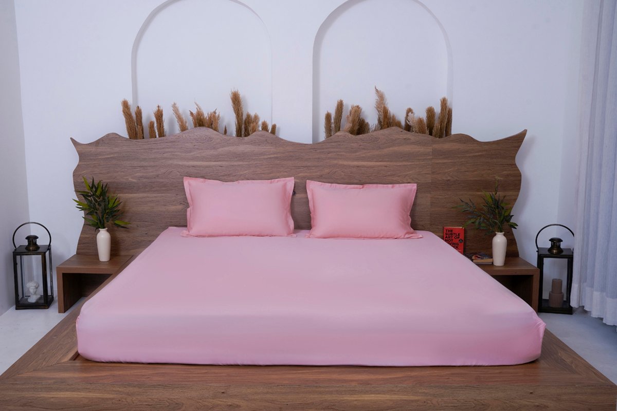 Premium Cotton Solid Fitted Bed Sheet 300 TC Quartz pink